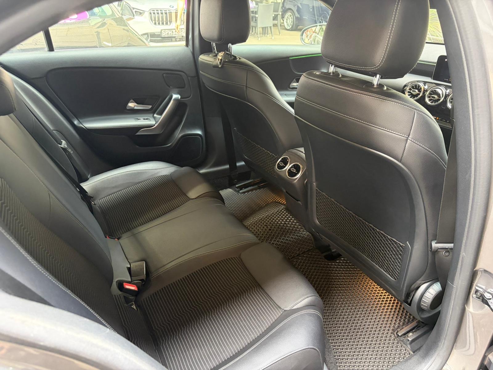 Mercedes-Benz A180 SE photo 8